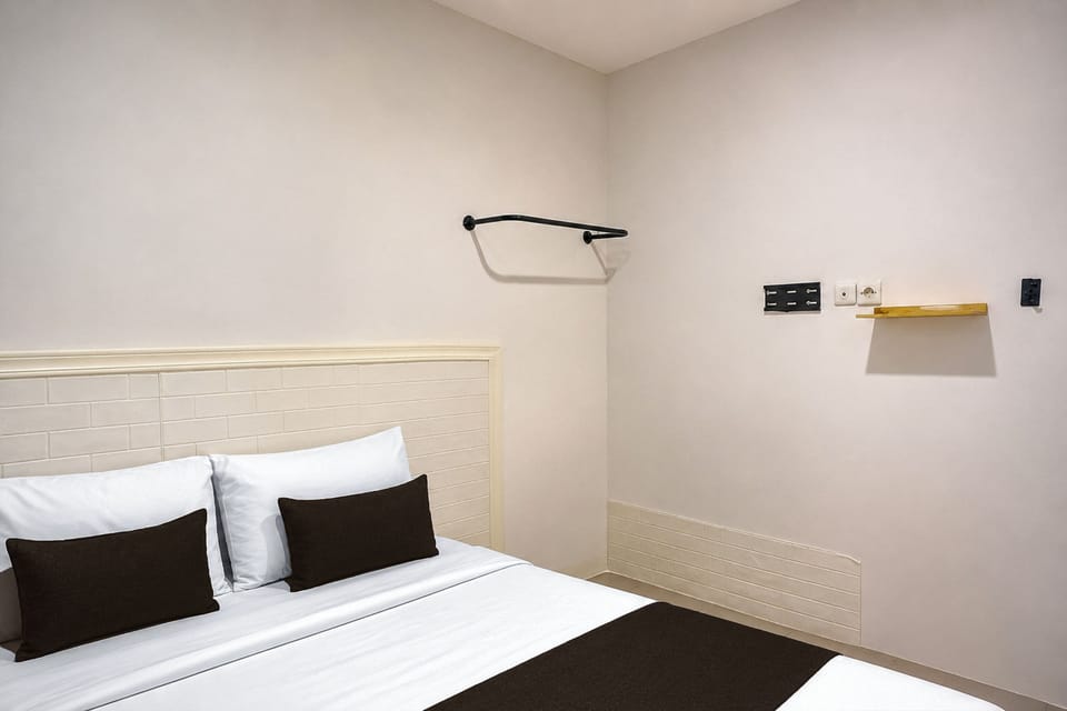 Standard Double Room | Bed sheets