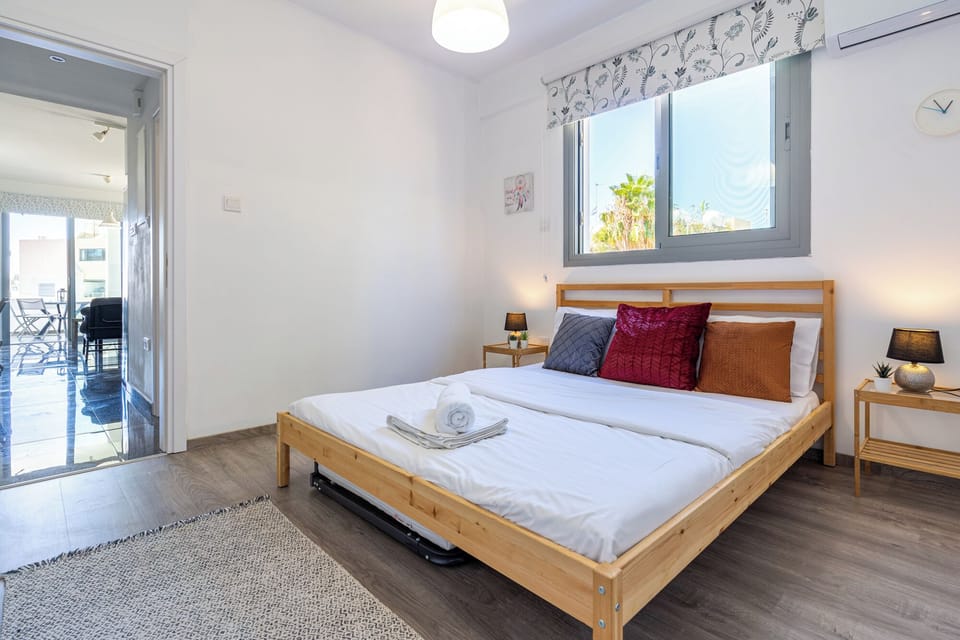 Apartment, 1 Bedroom, Kitchen, City View | Egyptian cotton sheets, premium bedding, blackout drapes