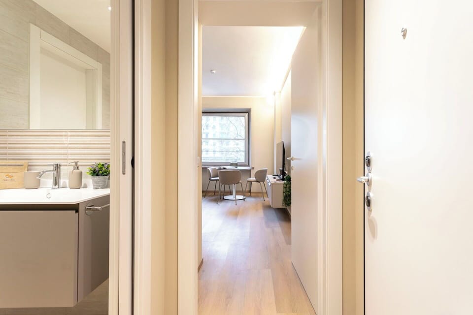 Bathroom, Living Room