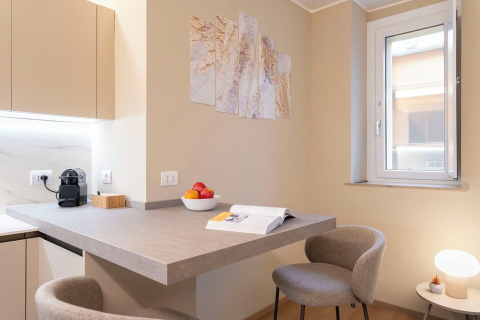 Dining Room, Kitchen, Room Detail