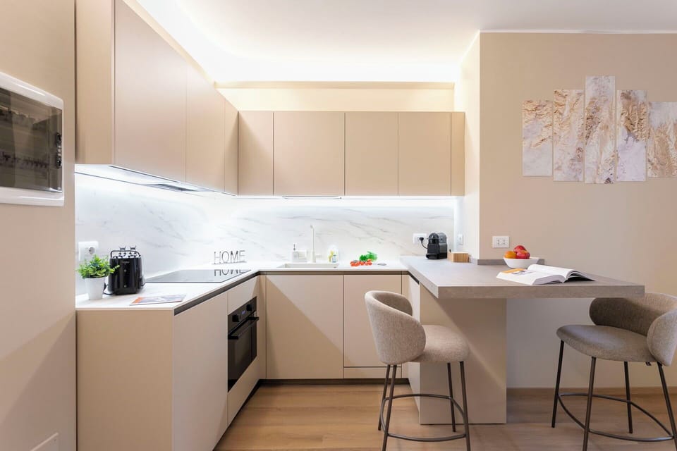 Dining Room, Kitchen