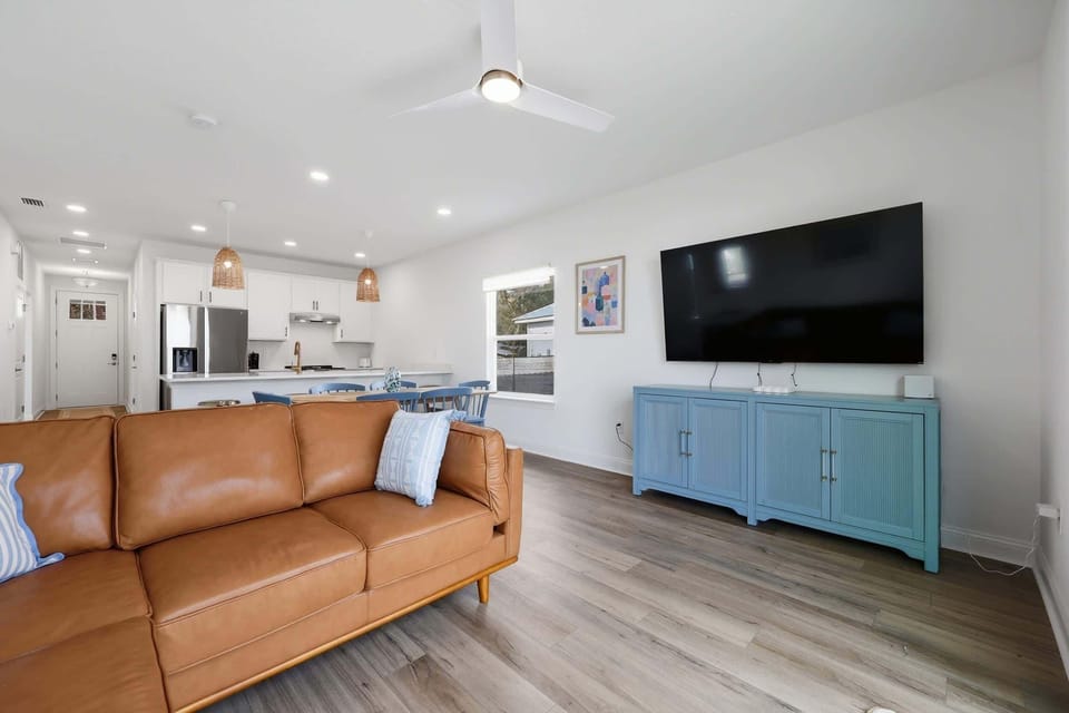 House, Multiple Beds, Patio, Garden View (Salt Run Bungalow) | Living area