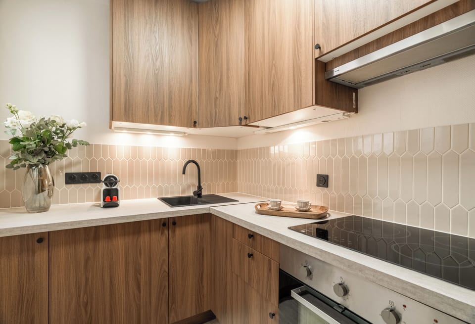 Superior Apartment, Courtyard View | Private kitchen