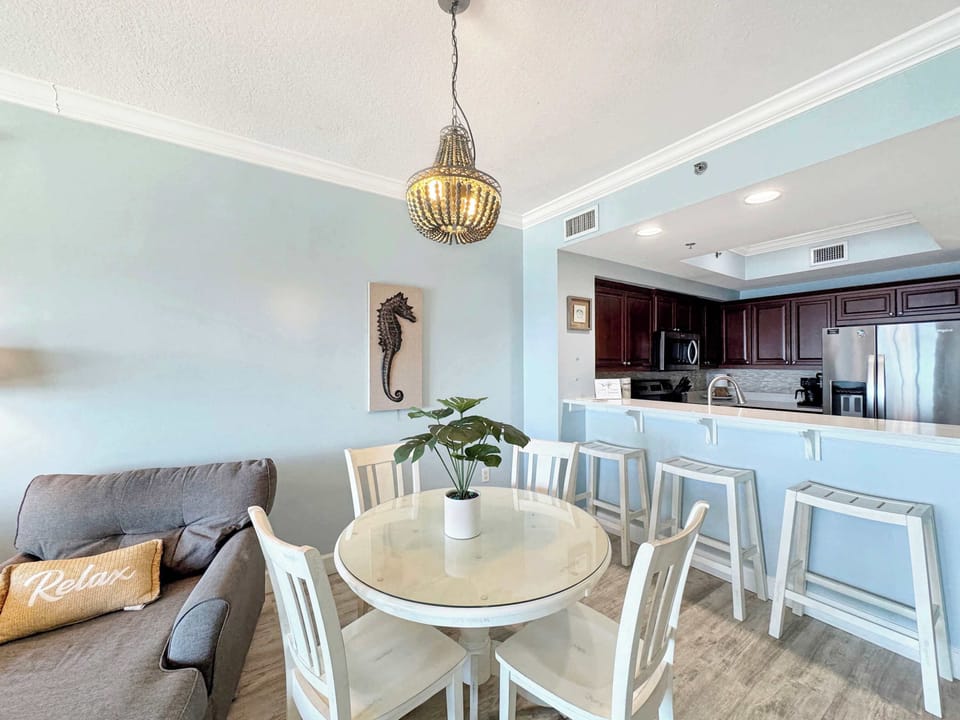 Condo, Multiple Beds, Balcony, Ocean View (Seawind 1602) | Interior
