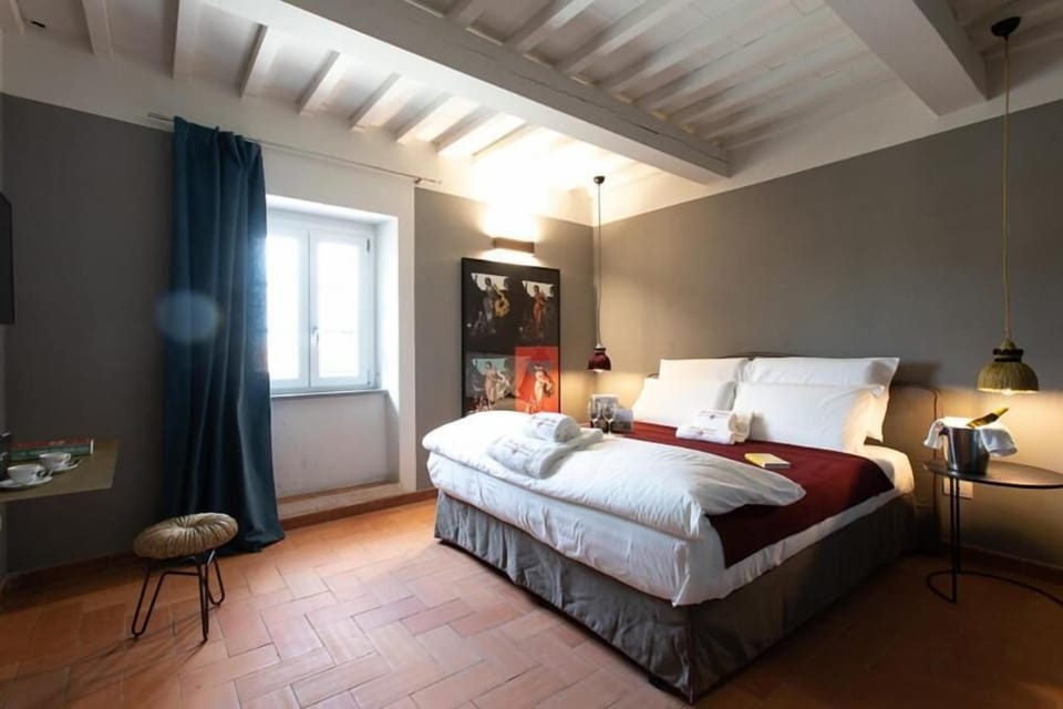 Deluxe Double Room, Patio, City View | In-room safe