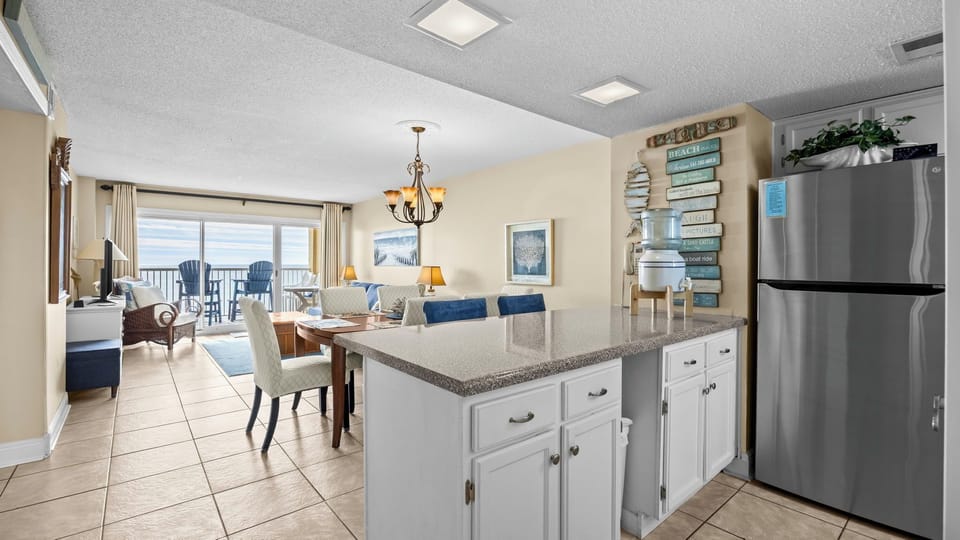 Driftwood Towers 4C - Open-layout design connecting the living, dining, and kitchen areas for a seamless flow.
