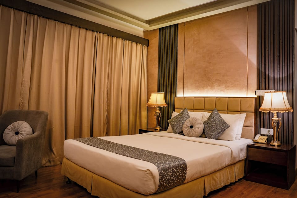Deluxe Double Room, Patio | 20 bedrooms, premium bedding, minibar, in-room safe
