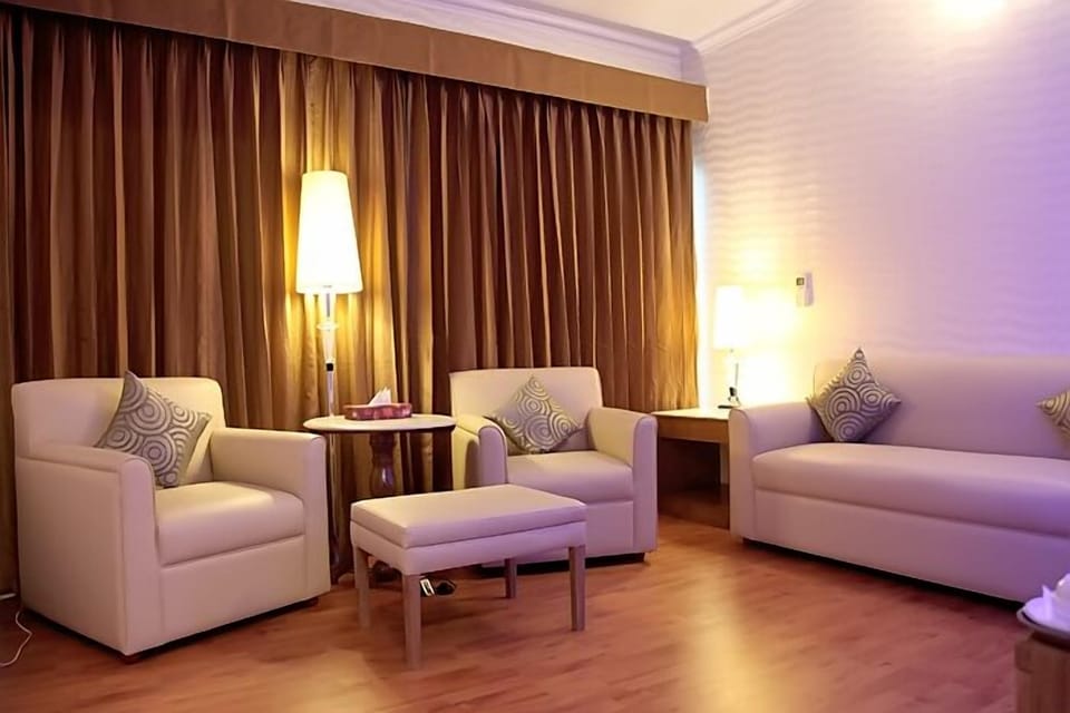 LED TV, fireplace
