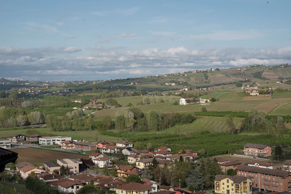 Locanda Borgo Vecchio Inn in Piedmont