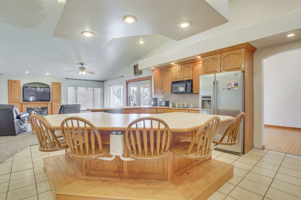 House (4 Bedrooms) | Interior