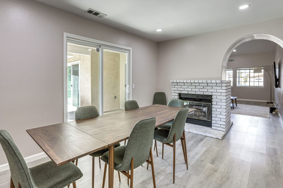 House (3 Bedrooms) | Interior