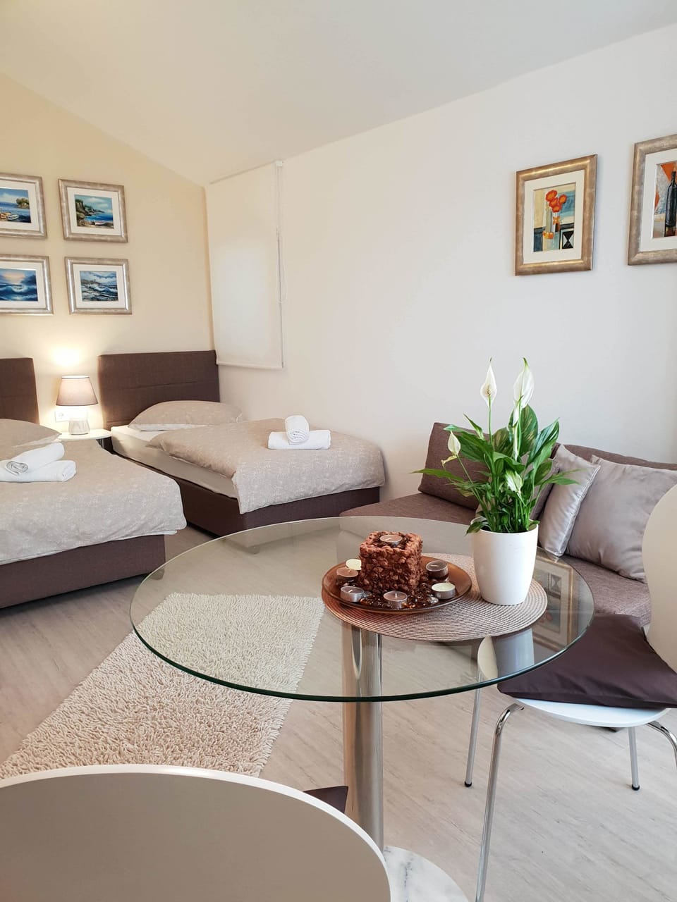 Deluxe Twin Room, 2 Twin Beds | Premium bedding, in-room safe, blackout drapes, soundproofing