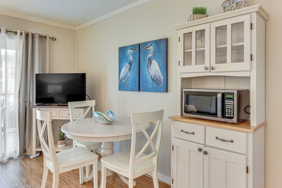 Apartment (1 Bedroom) | Interior