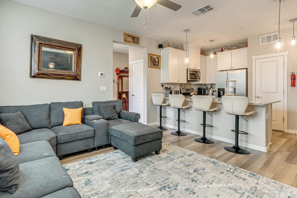 House (2 Bedrooms) | Interior