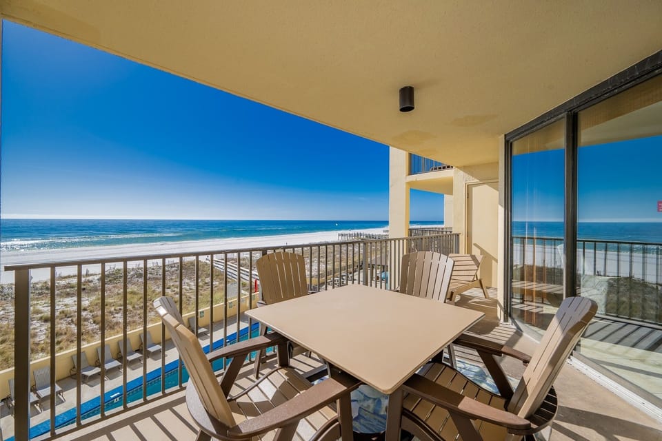Condo, 2 Bedrooms | Outdoor dining