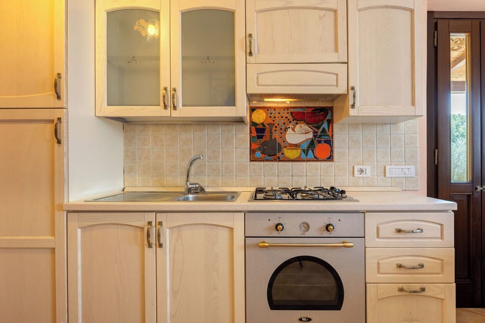 Autumn, Kitchen, Spring, Summer