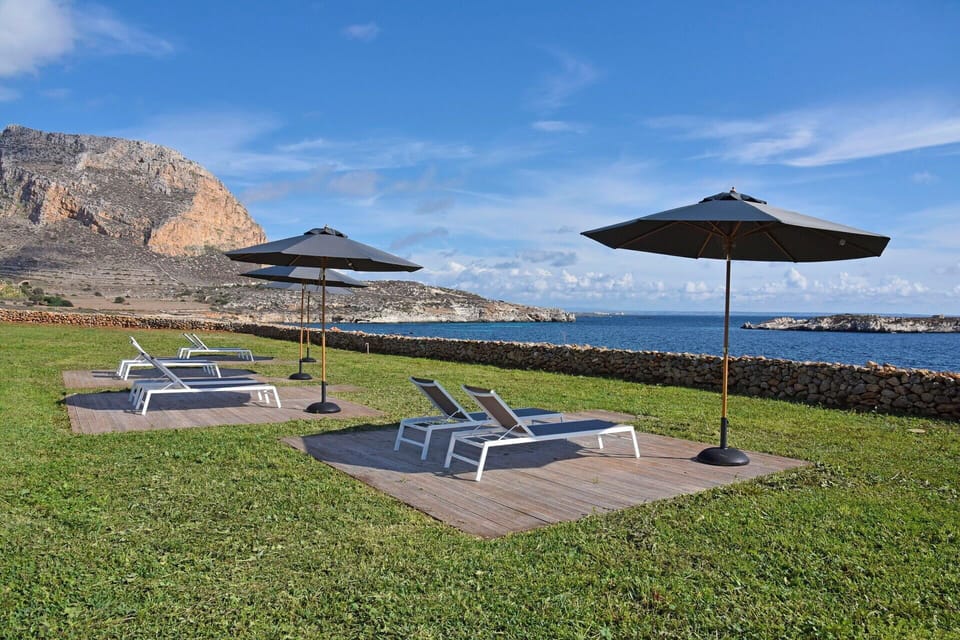 Furniture, Outdoor Furniture, Sea, Coastal And Oceanic Landforms, Coast, Ocean, Chair, Shade, Outdoor Table, Shore