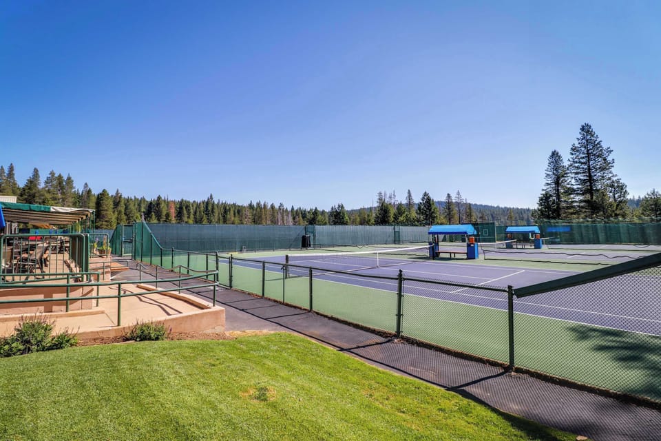 Sport court