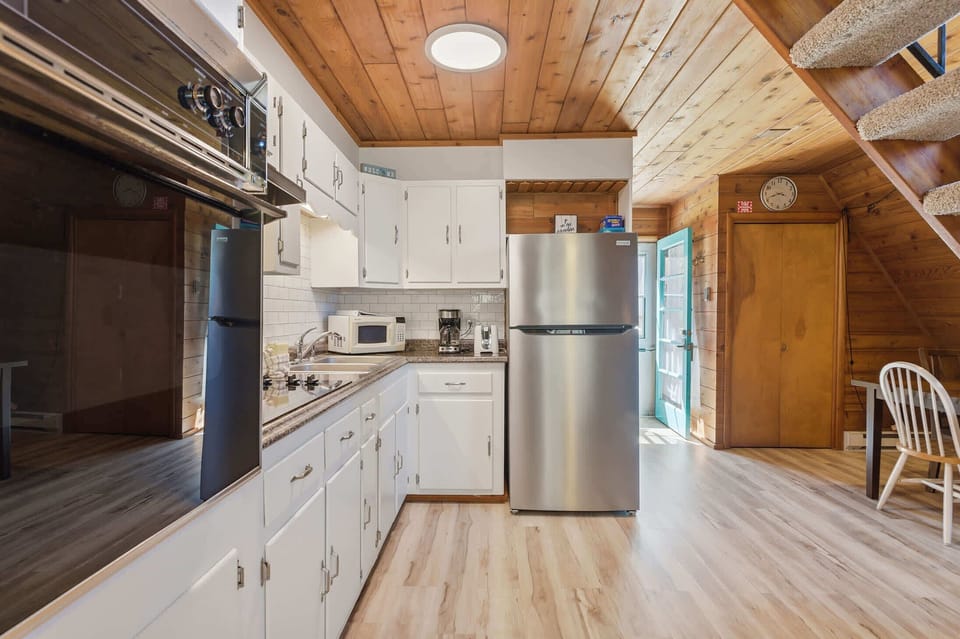 A fresh, easy space for meals that turn into moments.