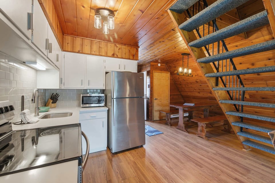 A warm, open space for simple meals and good company.