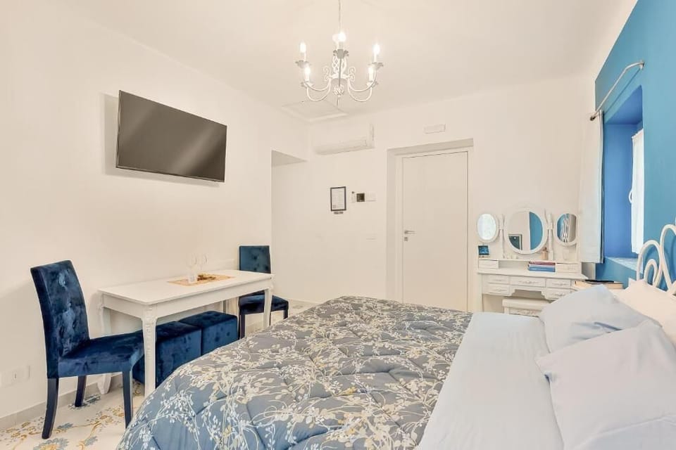 Family Suite, Balcony, Mountain View