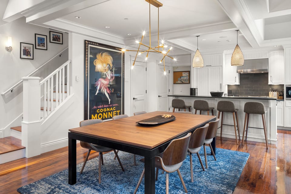 4.0-telluride-creekside-haven-dining-transition-to-upper-level