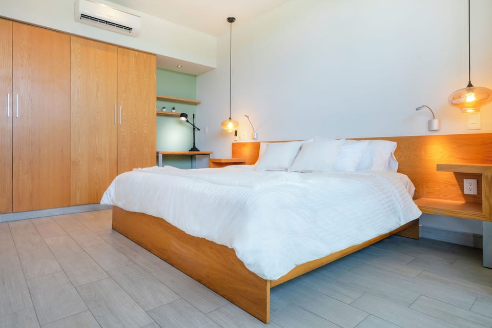 Comfort Condo, Balcony | In-room safe, free WiFi
