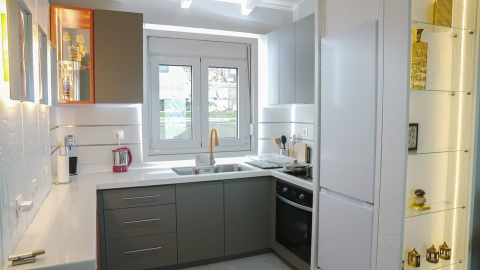 Modern appliances for easy meals at home