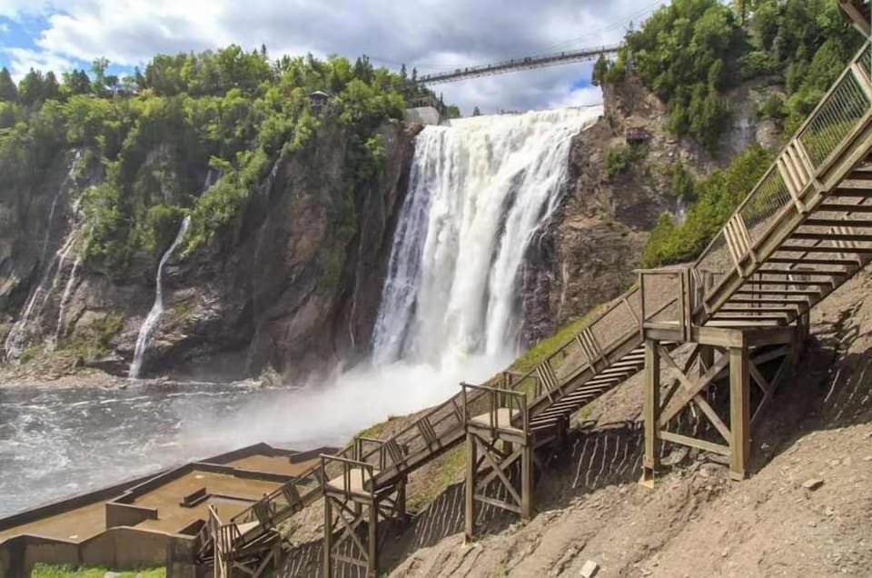 Retraite pittoresque : laissez-vous émerveiller par de magnifiques cascades à deux pas ! L'aventure vous attend !