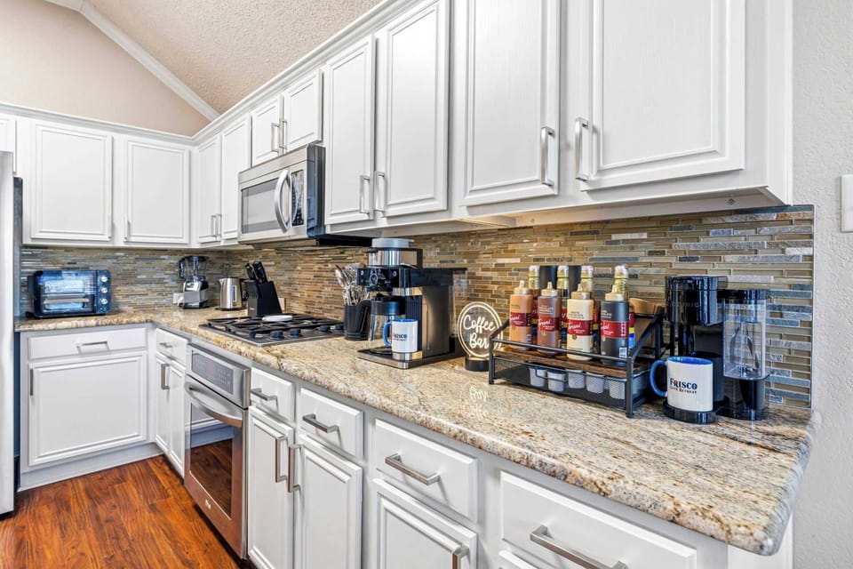 Fully equipped kitchen
