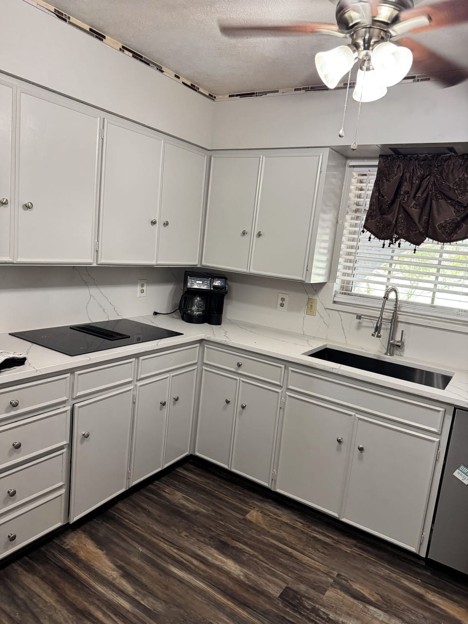 Modern kitchen