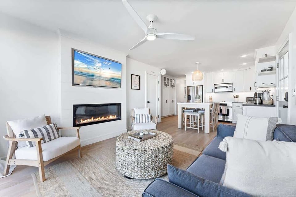This ground floor unit is bright, spacious, and furnished with modern and stylish decor.