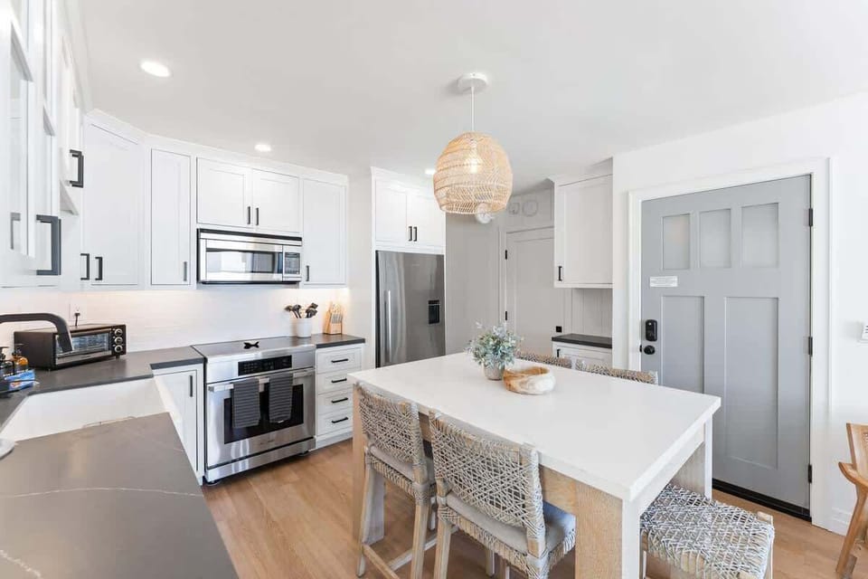 Stainless steel appliances give your kitchens that upscale look and feel.
