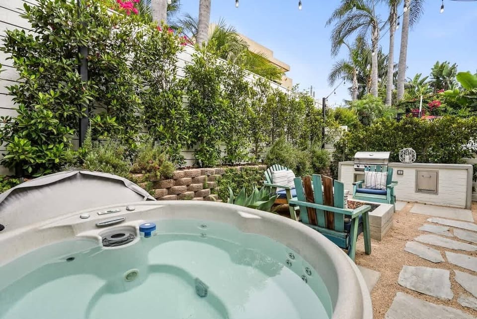 
Relax in the spa.