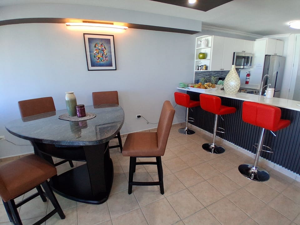 Dining room/ kitchen