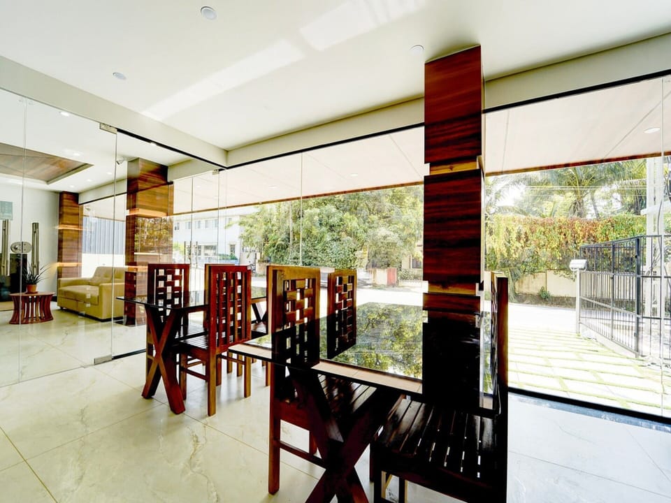 House | Dining