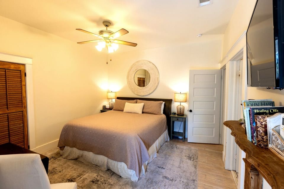 Your suite has a king size bed, private bath, dining area, refrigerator, microwave and coffee service.