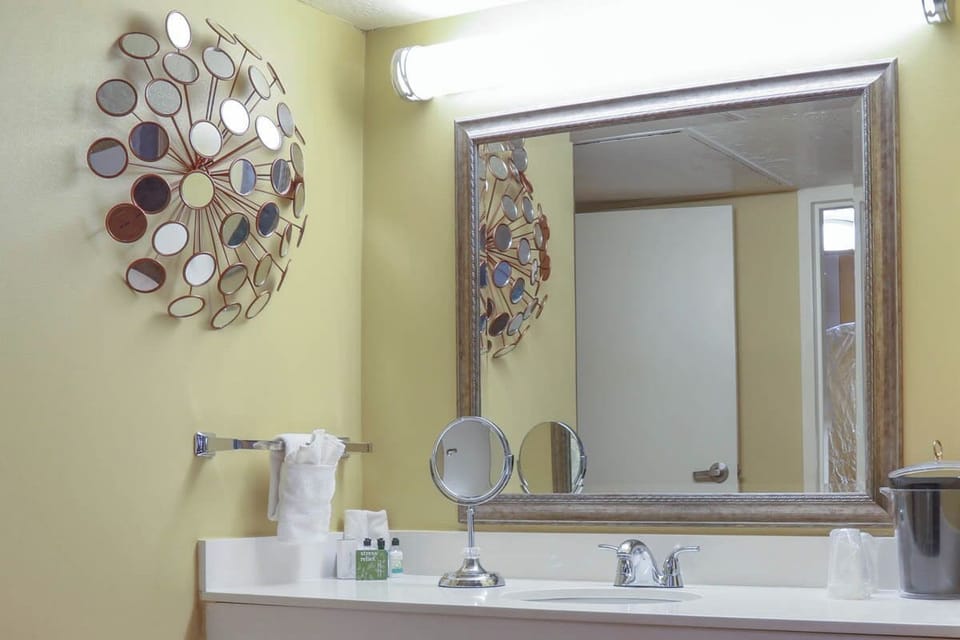 Suite, 1 Bedroom | Bathroom | Combined shower/tub, designer toiletries, towels