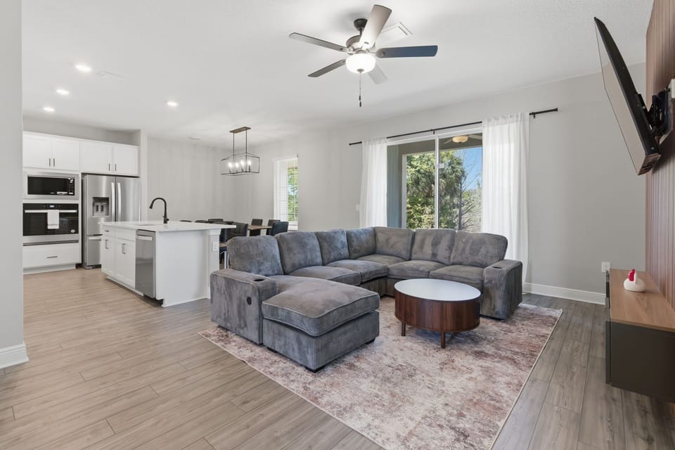 10-web-or-mls-7748Sommersworth-10