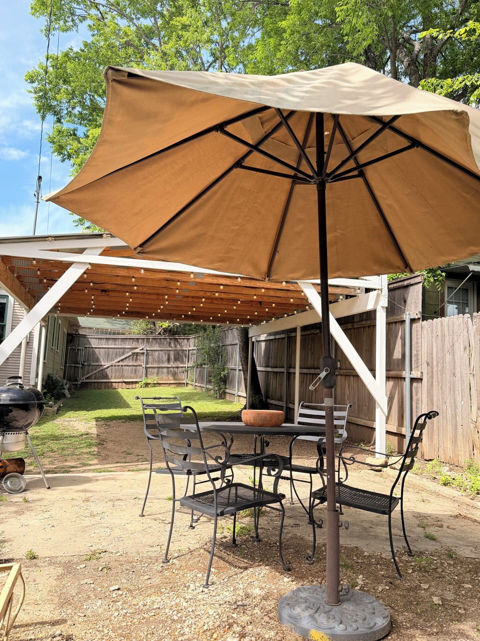 Outdoor dining