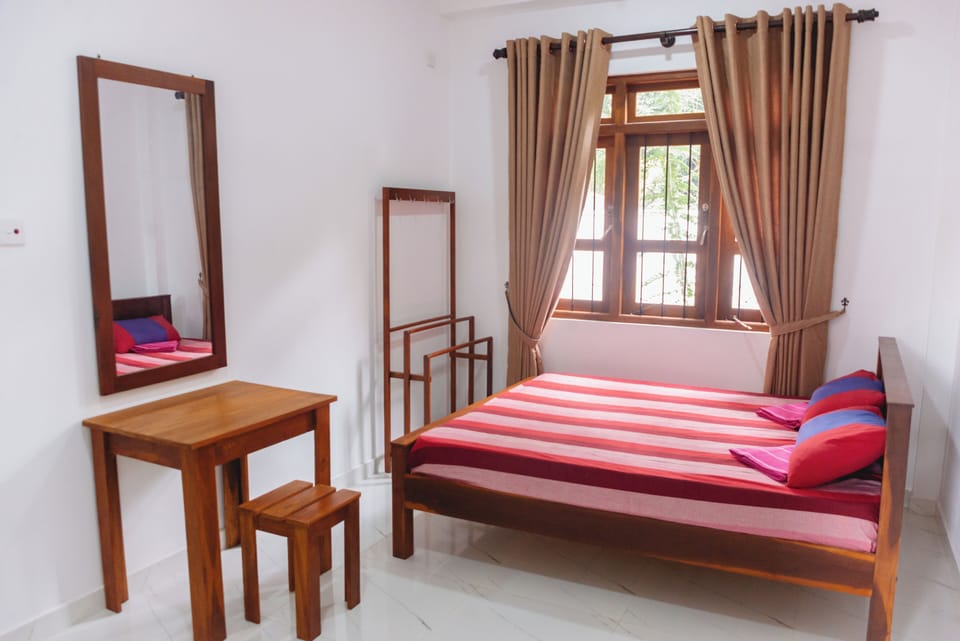 Comfort Double Room, Balcony | Desk