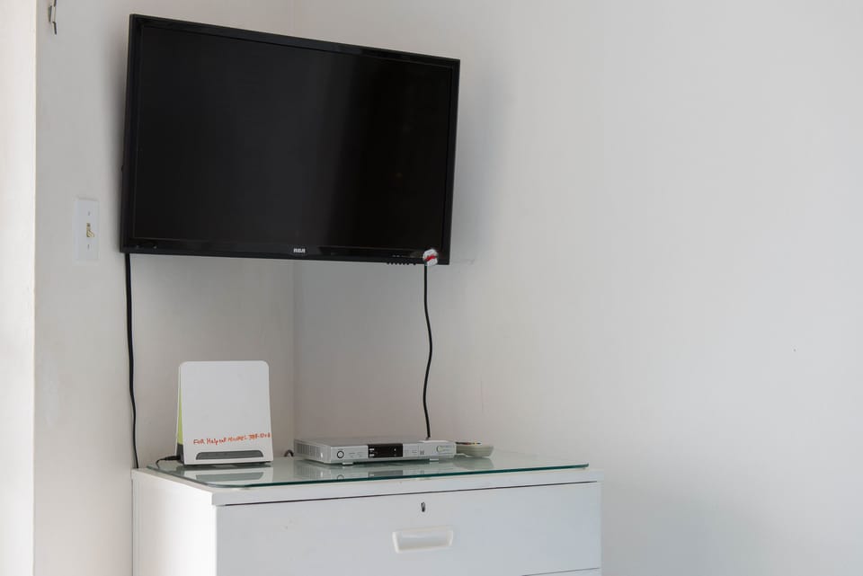 Comfort Studio, Multiple Beds, City View | 1 bedroom, in-room safe, WiFi (surcharge), bed sheets