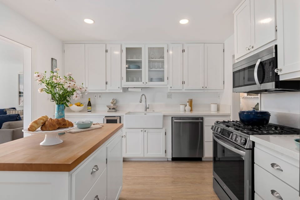 The perfect kitchen for preparing your favorite meals!