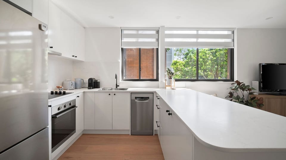 Kitchen wtih appliances 