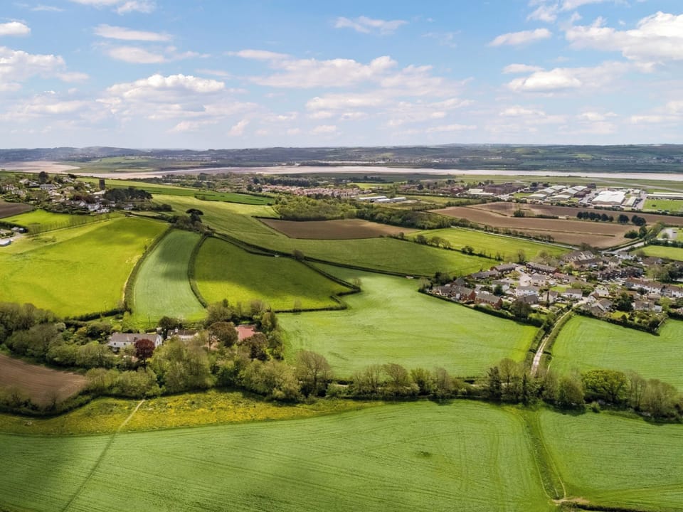 Setting | Ashford Holt Cottage, Ashford