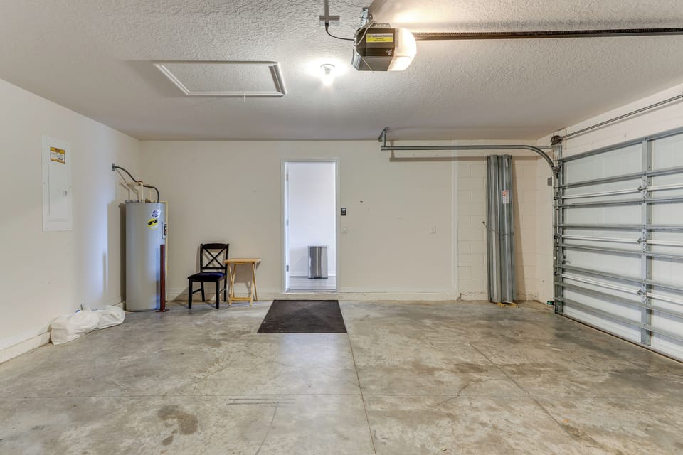 Garage (2 Vehicles)