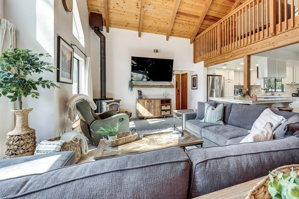 Living Room | Main Level