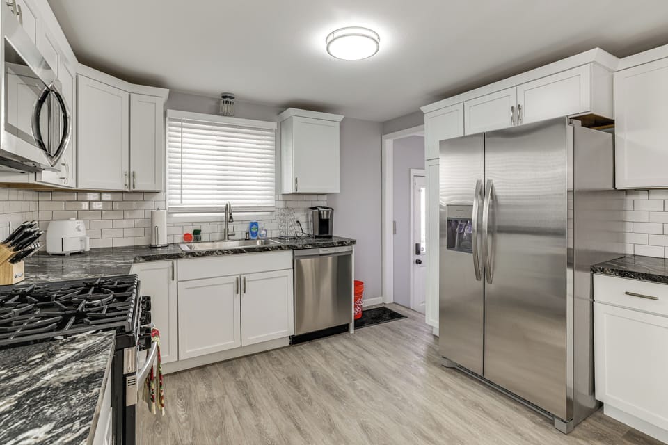 Kitchen | Main Level