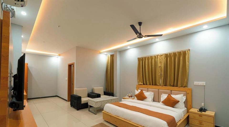 Deluxe Double Room | Free WiFi, bed sheets