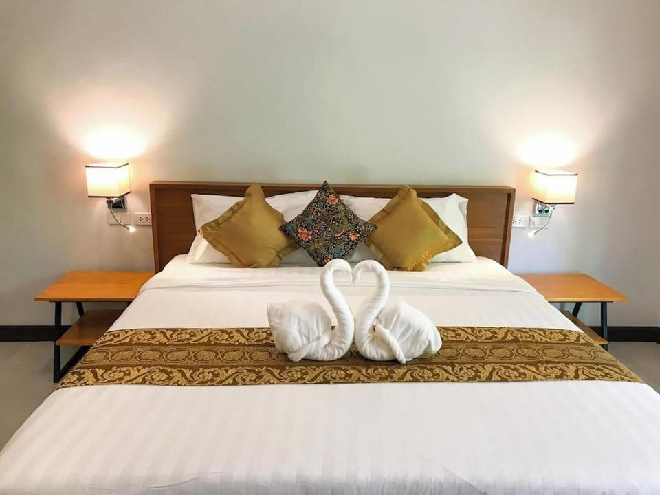 Double or Twin Room with Garden View | Desk, free WiFi